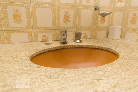 Casa para alugar com 481m², 4 quartos e sem vaga Casa para alugar com 481m², 4 quartos e sem vagaDetalhe do banheiro