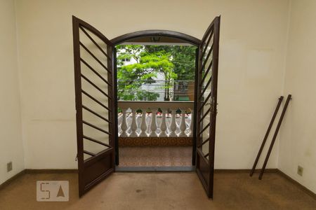 Casa para alugar com 481m², 4 quartos e sem vaga Casa para alugar com 481m², 4 quartos e sem vagaJanela da suíte 2