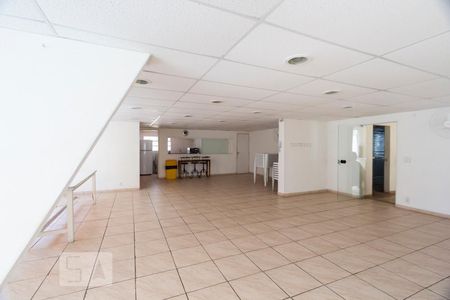 Apartamento à venda com 74m², 3 quartos e 1 vagaSalão de festas