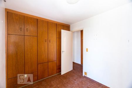 Apartamento à venda com 74m², 3 quartos e 1 vagaQuarto 2