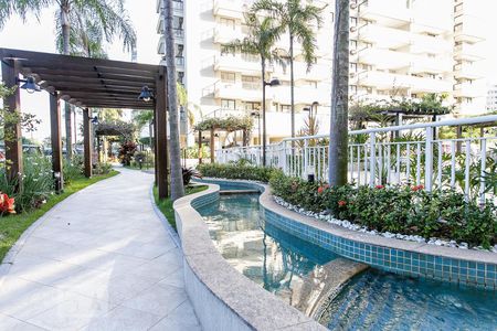 Apartamento à venda com 72m², 2 quartos e 1 vagaLounge