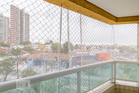 Apartamento à venda com 82m², 2 quartos e 2 vagas Apartamento à venda com 82m², 2 quartos e 2 vagasVaranda