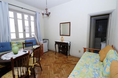 Sala. de apartamento para alugar com 1 quarto, 40m² em Copacabana, Rio de Janeiro