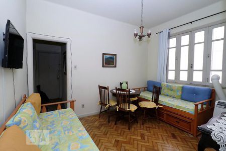 Sala. de apartamento para alugar com 1 quarto, 40m² em Copacabana, Rio de Janeiro