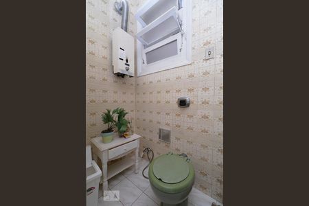 Banheiro. de apartamento para alugar com 1 quarto, 40m² em Copacabana, Rio de Janeiro