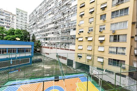 Vista de kitnet/studio para alugar com 1 quarto, 31m² em Copacabana, Rio de Janeiro