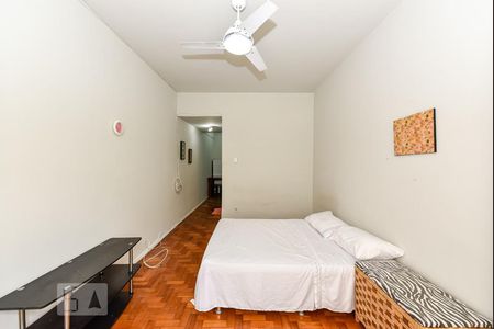 Quarto de kitnet/studio para alugar com 1 quarto, 31m² em Copacabana, Rio de Janeiro