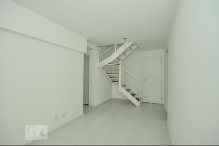 Sala de apartamento para alugar com 3 quartos, 121m² em Pechincha, Rio de Janeiro
