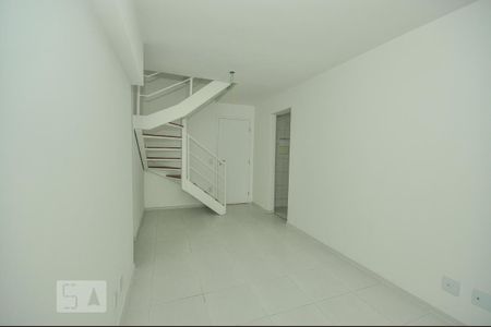 Sala de apartamento para alugar com 3 quartos, 121m² em Pechincha, Rio de Janeiro