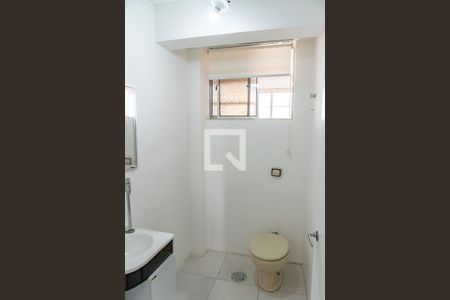 Apartamento à venda com 70m², 2 quartos e sem vaga Apartamento à venda com 70m², 2 quartos e sem vagaBanheiro
