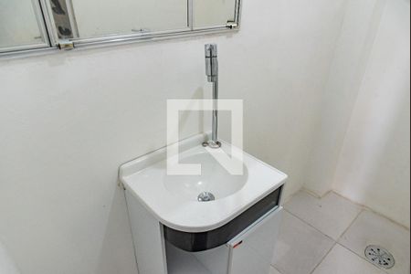 Apartamento à venda com 70m², 2 quartos e sem vaga Apartamento à venda com 70m², 2 quartos e sem vagaBanheiro