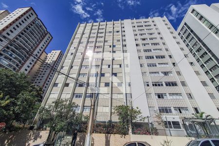 Apartamento à venda com 70m², 2 quartos e sem vaga Apartamento à venda com 70m², 2 quartos e sem vagaFachada