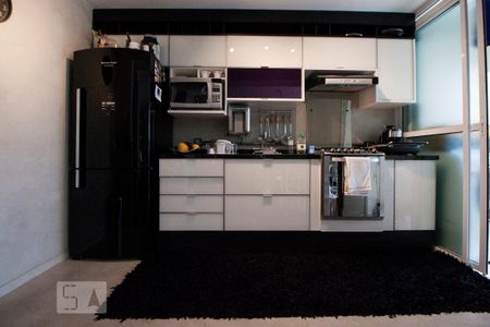 Apartamento para alugar com 77m², 1 quarto e 2 vagas Apartamento para alugar com 77m², 1 quarto e 2 vagasCozinha