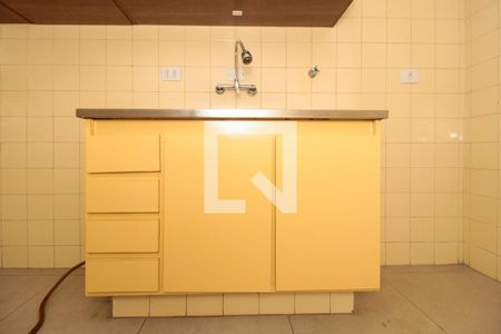 Apartamento à venda com 61m², 2 quartos e 1 vaga Apartamento à venda com 61m², 2 quartos e 1 vagaCozinha - Armários