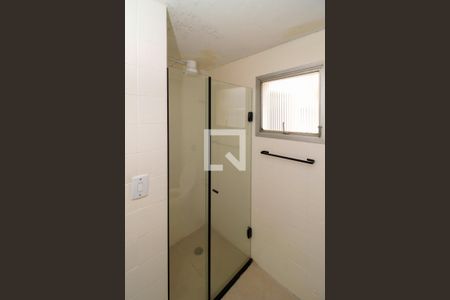 Apartamento à venda com 61m², 2 quartos e 1 vaga Apartamento à venda com 61m², 2 quartos e 1 vagaBanheiro