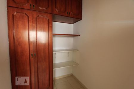 Apartamento à venda com 180m², 4 quartos e 3 vagasQuarto de serviço