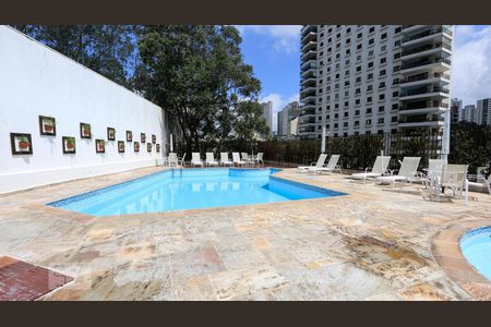 Apartamento à venda com 180m², 4 quartos e 3 vagasPiscina