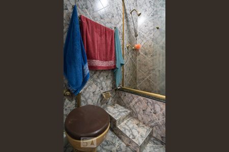 Banheiro de apartamento para alugar com 2 quartos, 38m² em Botafogo, Rio de Janeiro
