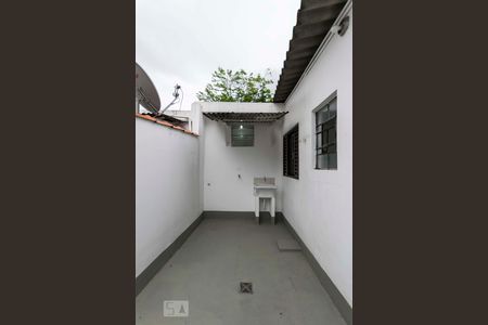 Área de serviço de casa para alugar com 1 quarto, 30m² em Vila Gumercindo, São Paulo