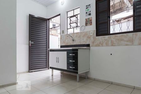 Kitnet (Armários) de casa para alugar com 1 quarto, 30m² em Vila Gumercindo, São Paulo