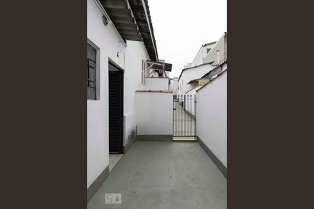 Entrada de casa para alugar com 1 quarto, 30m² em Vila Gumercindo, São Paulo