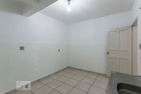Cozinha de kitnet/studio para alugar com 1 quarto, 30m² em Vila Gumercindo, São Paulo