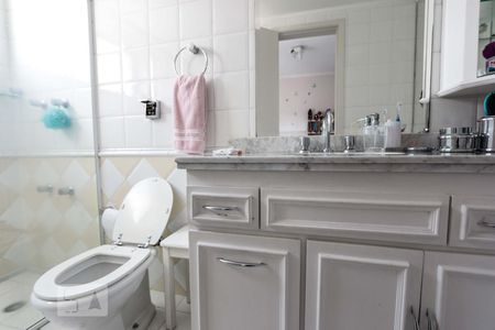 Apartamento à venda com 200m², 4 quartos e 3 vagasSuite 