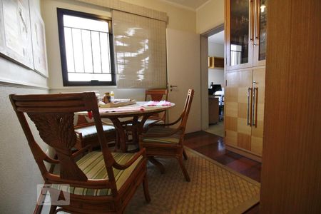 Sala de almoço de apartamento à venda com 4 quartos, 200m² em Vila Andrade, São Paulo