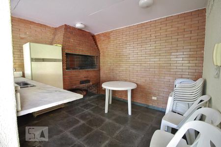 Apartamento à venda com 200m², 4 quartos e 3 vagasChurrasqueira