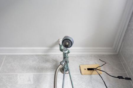 Banheiro social de apartamento à venda com 2 quartos, 64m² em Vila Campestre, São Paulo