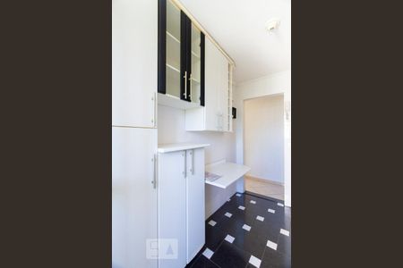 Apartamento à venda com 64m², 2 quartos e 1 vagaCozinha