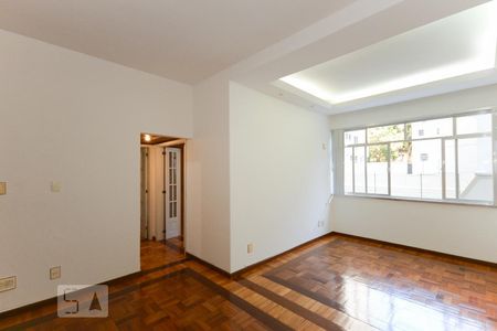 Apartamento Para Alugar Com 3 Quartos Em Tijuca Rio De Janeiro Por R 2 300 00 Quintoandar