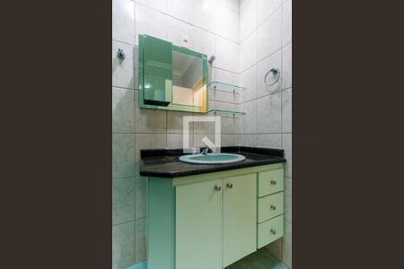 Casa à venda com 130m², 3 quartos e 4 vagasBanheiro da Suíte