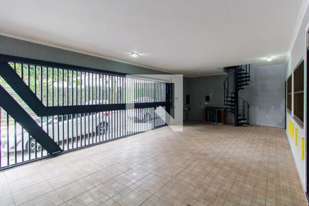 Casa à venda com 130m², 3 quartos e 4 vagasGaragem