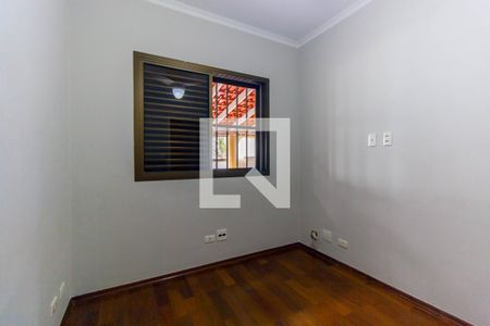 Casa à venda com 130m², 3 quartos e 4 vagasQuarto 2