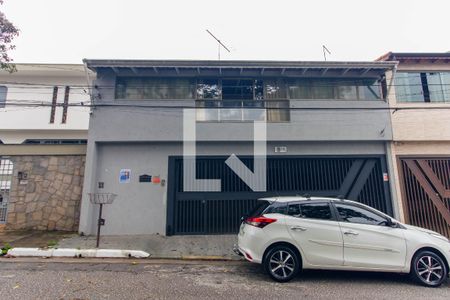Casa à venda com 130m², 3 quartos e 4 vagasFachada