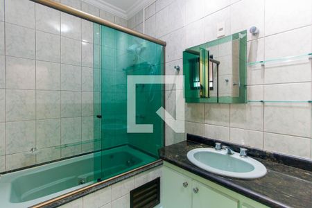 Casa à venda com 130m², 3 quartos e 4 vagasBanheiro da Suíte