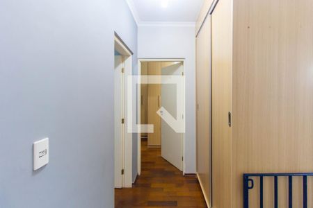 Casa à venda com 130m², 3 quartos e 4 vagasCorredor