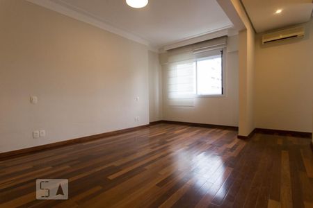 Apartamento à venda com 140m², 2 quartos e 1 vagaSuíte 02