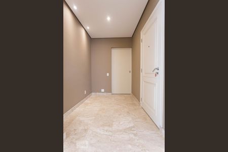 Apartamento à venda com 140m², 2 quartos e 1 vagaCorredor de entrada