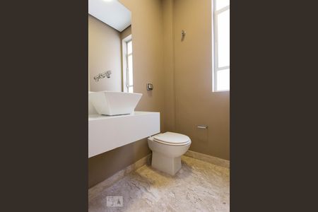 Apartamento à venda com 140m², 2 quartos e 1 vagaLavabo