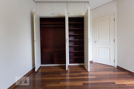 Apartamento à venda com 140m², 2 quartos e 1 vagaSuíte 01