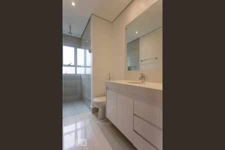 Apartamento à venda com 140m², 2 quartos e 1 vagaBanheiro Suíte 02