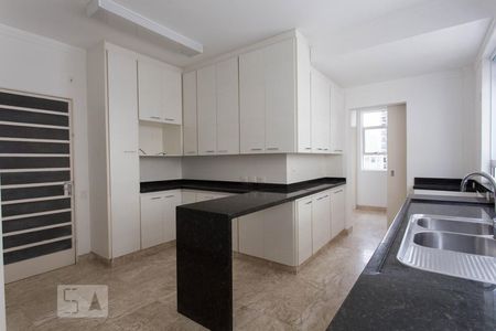 Apartamento à venda com 140m², 2 quartos e 1 vagaCozinha
