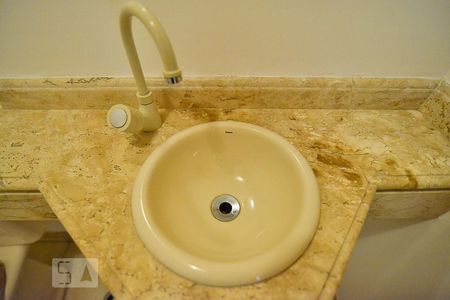 Detalhe Lavabo  de apartamento à venda com 4 quartos, 140m² em Tamboré, Santana de Parnaíba