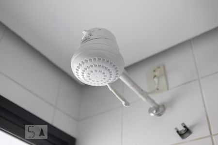 Banheiro de kitnet/studio para alugar com 1 quarto, 42m² em Santa Cecília, São Paulo