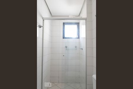 Banheiro de kitnet/studio para alugar com 1 quarto, 42m² em Santa Cecília, São Paulo