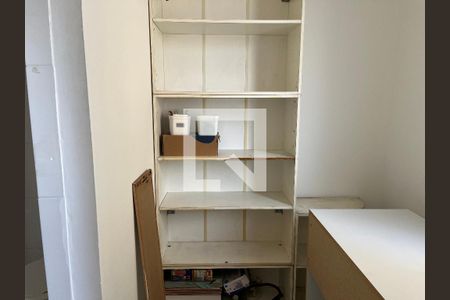 Apartamento à venda com 75m², 3 quartos e 2 vagasQuarto de Serviço