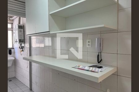 Apartamento à venda com 75m², 3 quartos e 2 vagasCozinha
