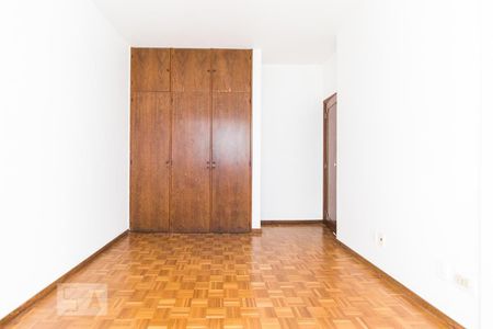 Apartamento à venda com 160m², 4 quartos e 1 vagaQuarto 2